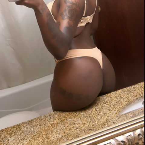 chocolate_baddieeee leaked gallery photo 2