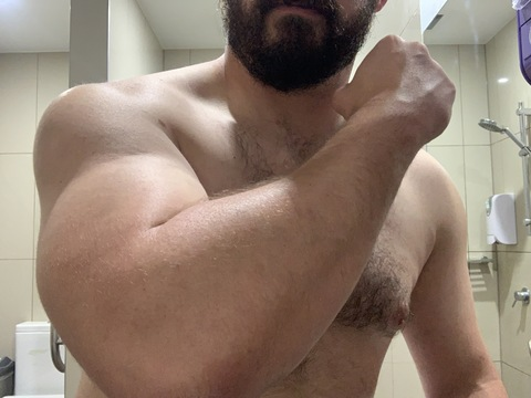 grumpy_cub leaked gallery photo 2