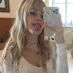 View Free Phoebe 💕 (shyphoebefree) OnlyFans 1160 Photos and 56 Videos gallery 

 profile picture